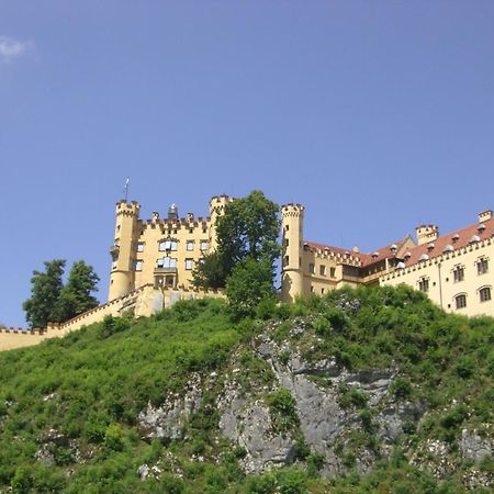 Gaestehaus Gomilar Пфронтен Екстериор снимка