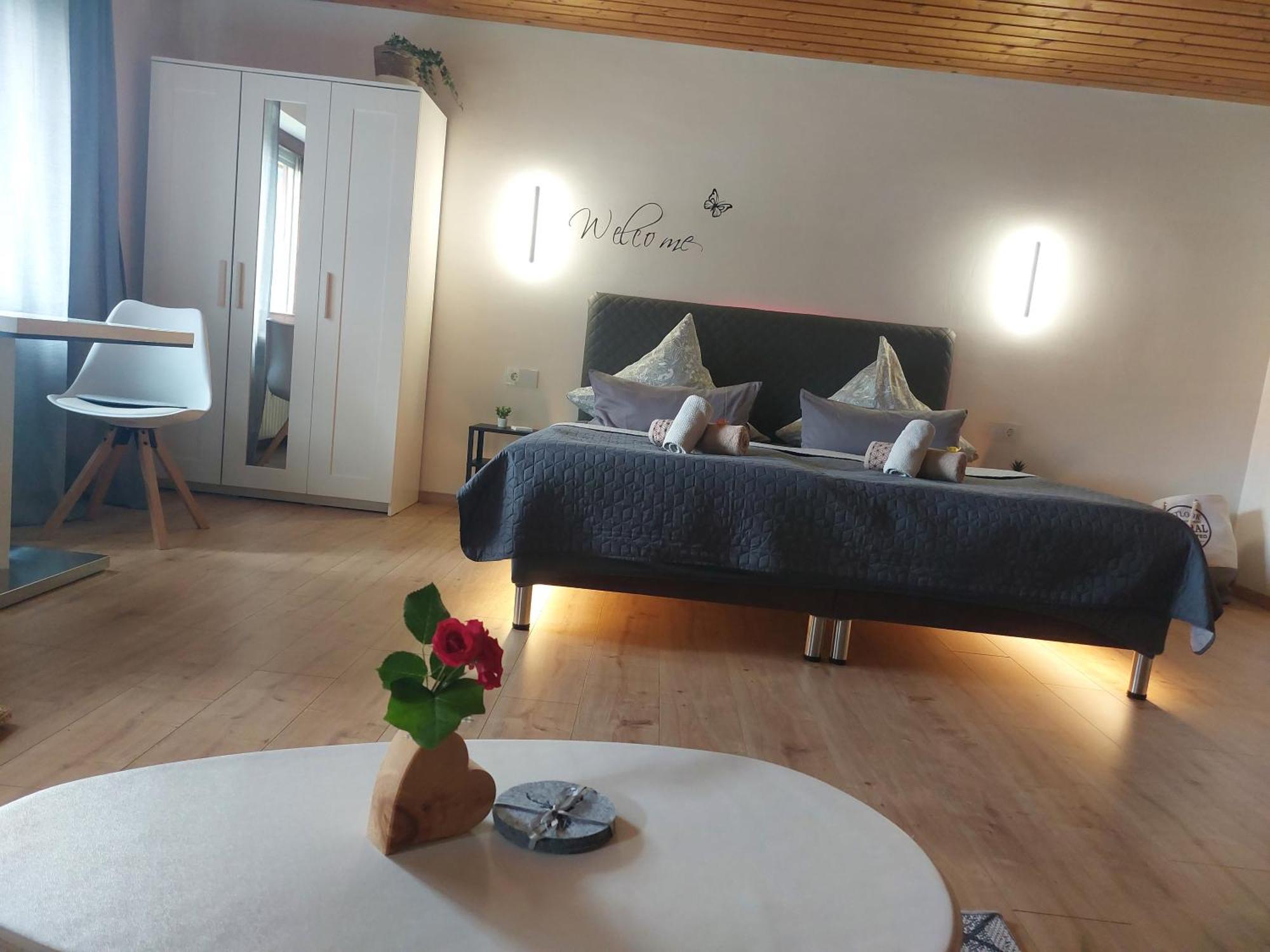 Gaestehaus Gomilar Пфронтен Екстериор снимка