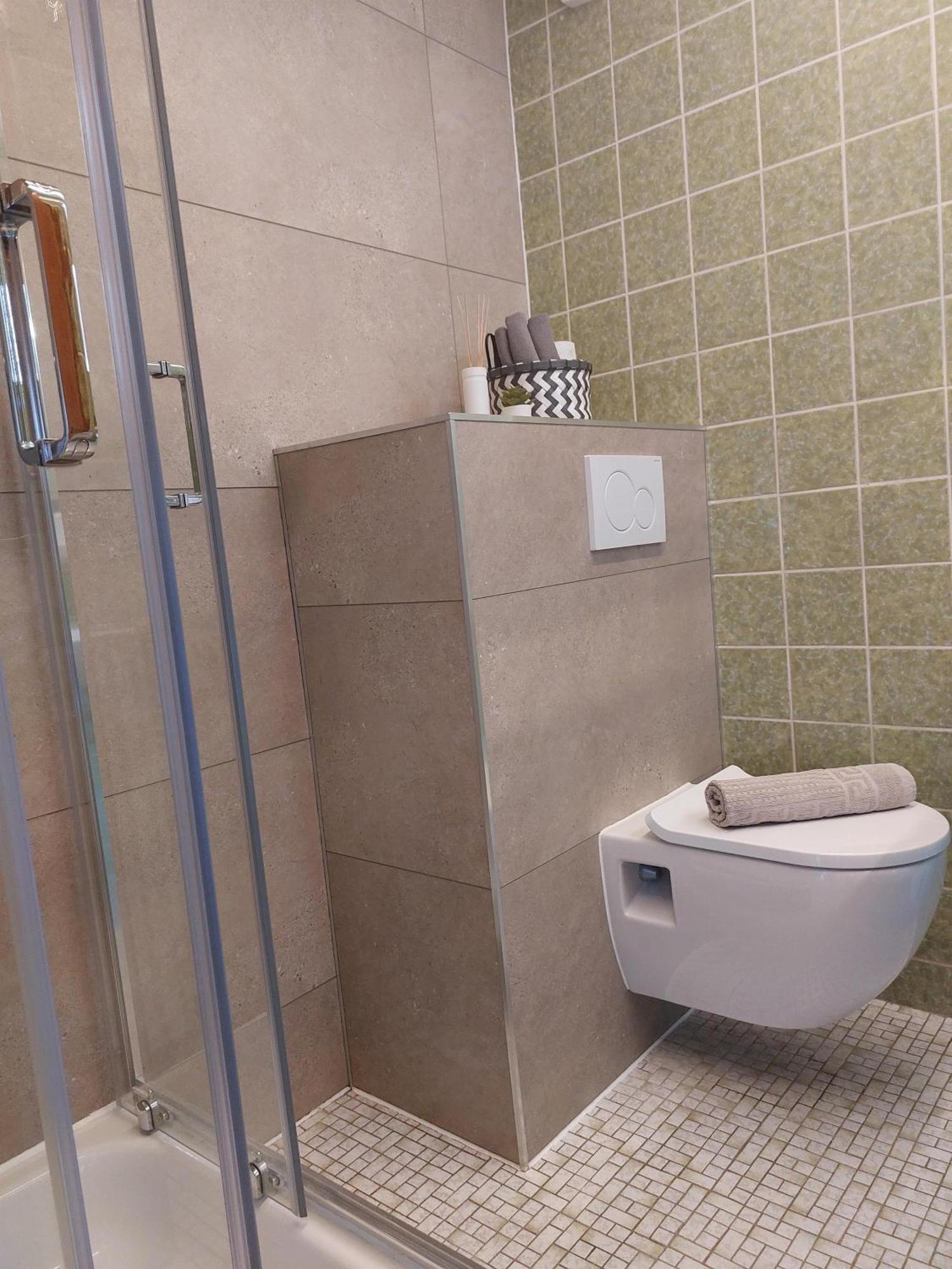Gaestehaus Gomilar Пфронтен Екстериор снимка