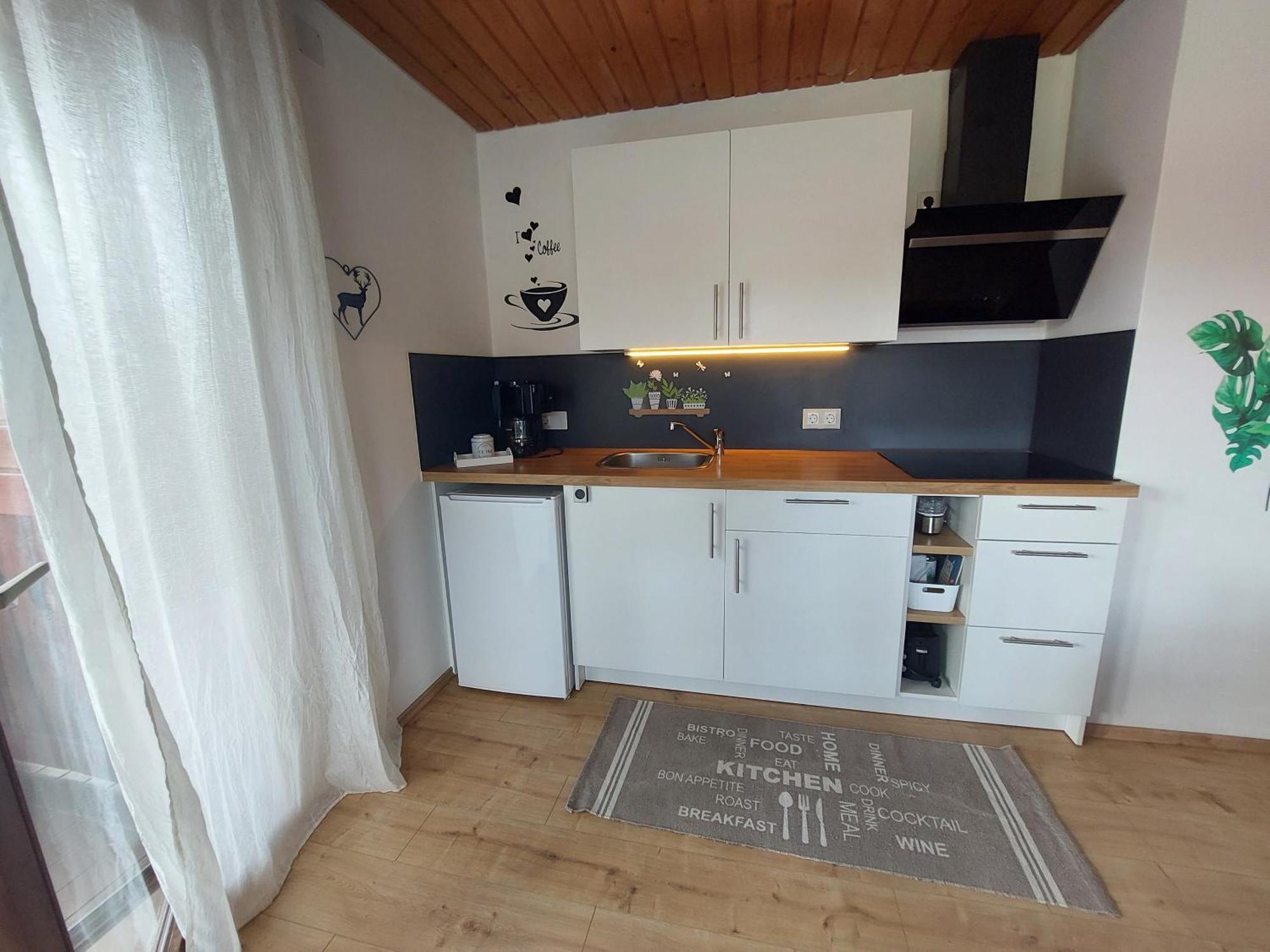 Gaestehaus Gomilar Пфронтен Екстериор снимка
